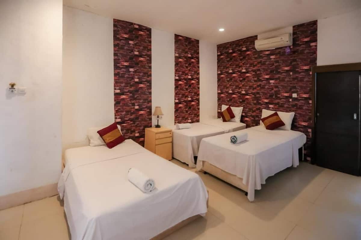 Triple Room, Pool View