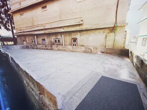 Sundeck