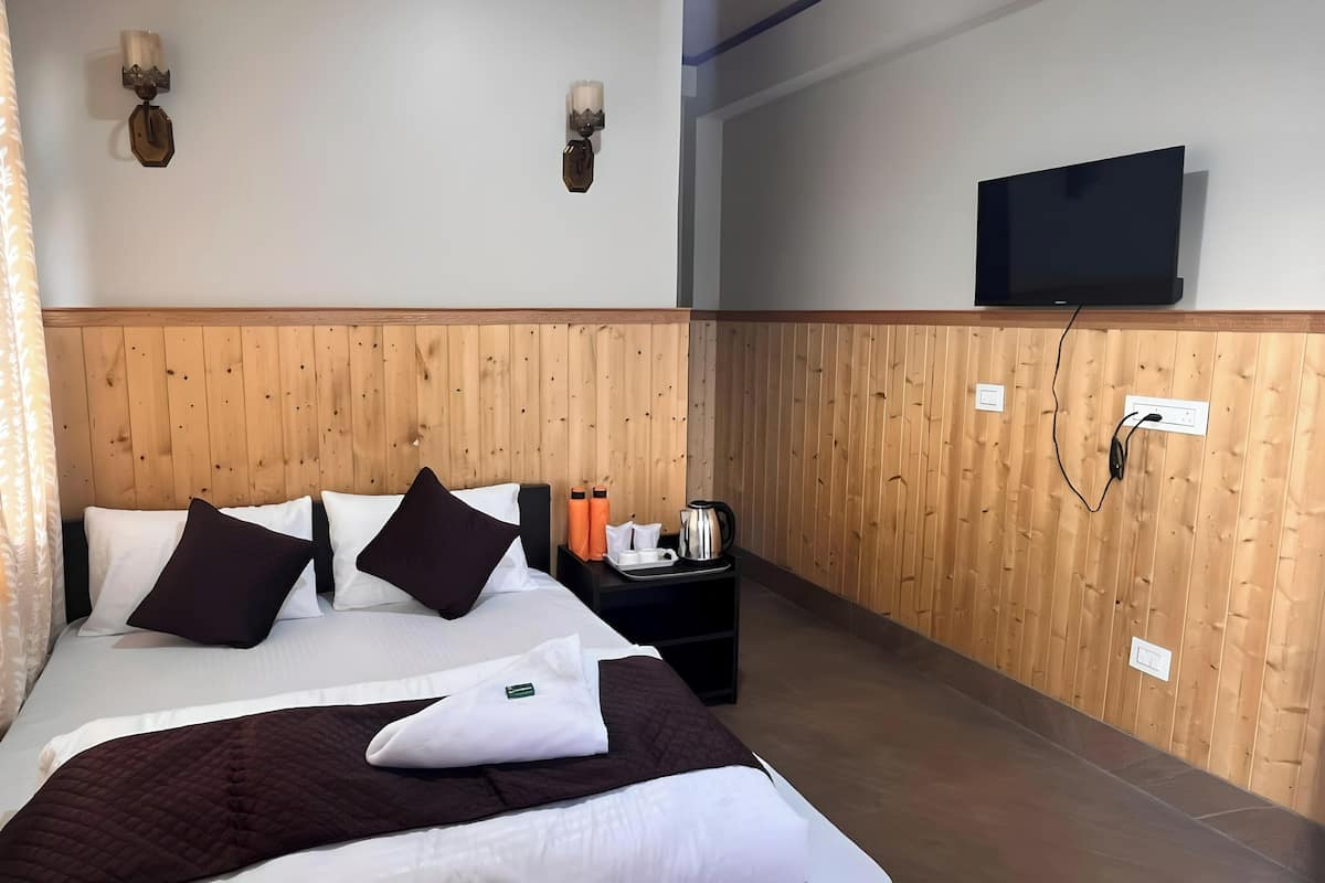 Deluxe Room | Premium bedding, free WiFi, bed sheets