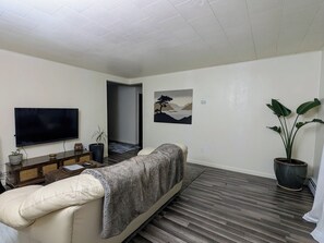 Smart TV - First Floor.  Near  all Fairbanks attractions & amenities. (Fairbanks)