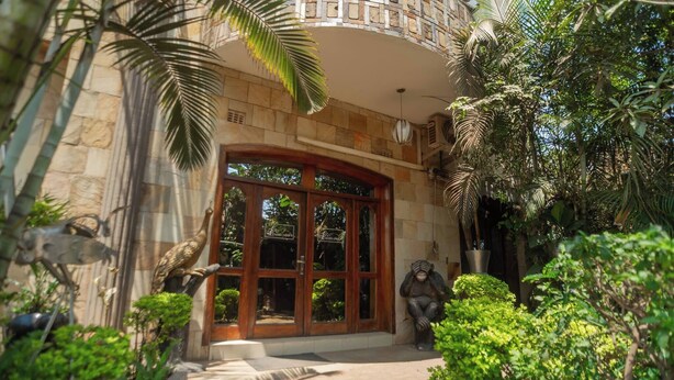 تفاصيل الفندق من الخارج