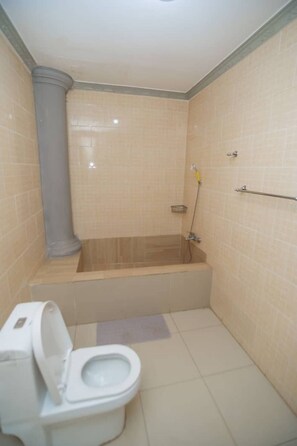 Bathroom - Charming Retreat in Lubumbashi (Lubumbashi)