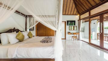 Suite | Meja kerja, Wi-Fi gratis, dan seprai linen