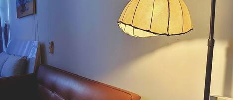Condo básico, vista a la ciudad | 1 habitación, escritorio y espacio para trabajar con laptop