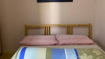 1 bedroom, internet, bed sheets