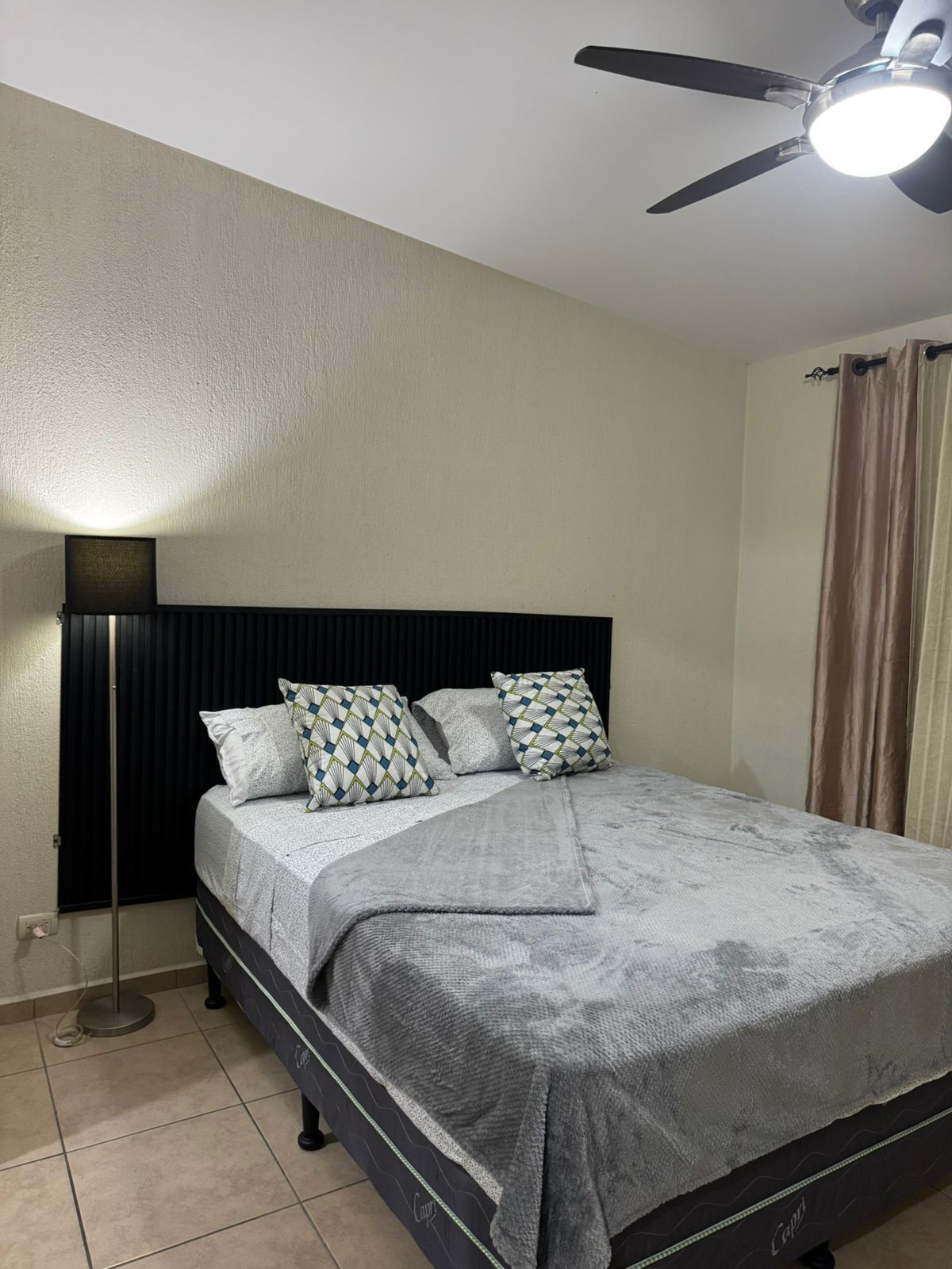 3 bedrooms, iron/ironing board, WiFi