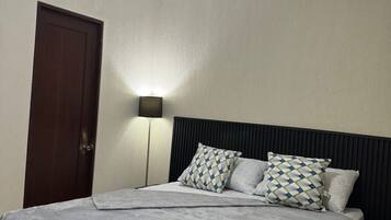 3 makuuhuonetta, silitysrauta/-lauta, Wi-Fi