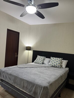 3 bedrooms, iron/ironing board, WiFi