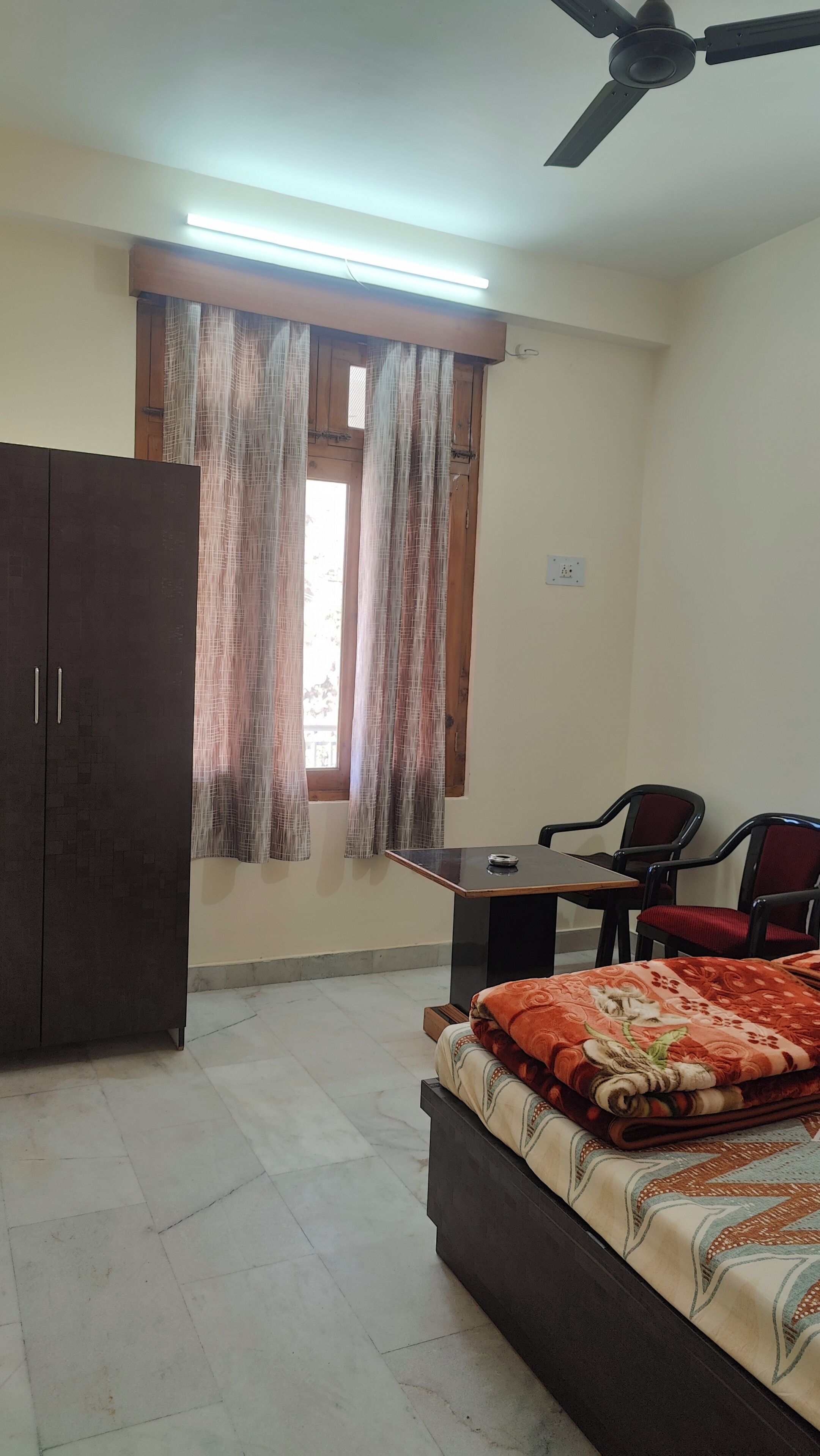 Kamar Double Klasik, pemandangan kota | Meja kerja dan Wi-Fi gratis