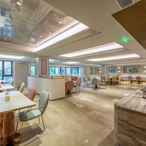Ảnh chưa phân loại, 3 trong số 57 ảnh, nút