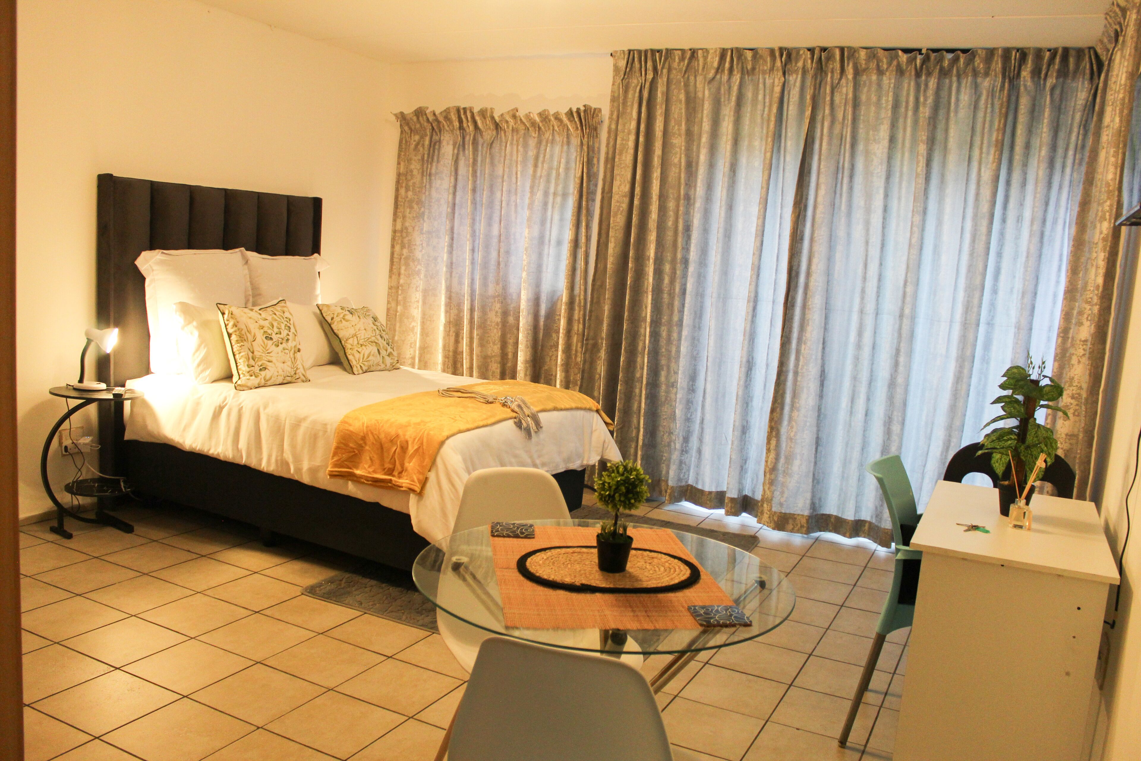 1 غرفة نوم ومكواة/لوح كي وواي فاي وملاءات أسرّة