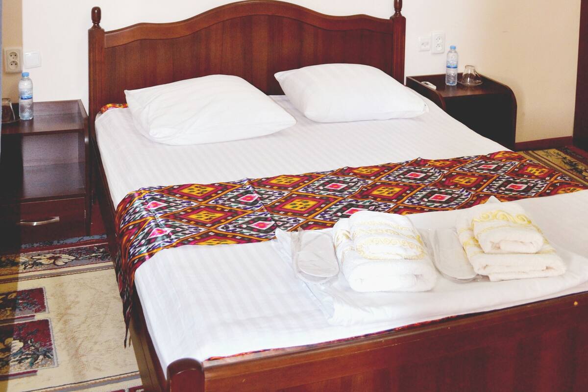 Double Room | Desk, WiFi (free)