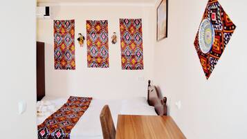 Escritorio y wifi gratis