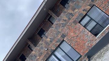 Room, 1 Bedroom, Balcony, City View | Exterior detail