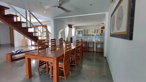 Dining room - Villa Isabella (Seminyak)