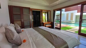 Luxury Villa, Balcony, Pool View | Room amenity - Villa Isabella (Seminyak)