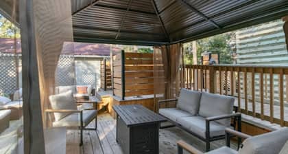 Airport Oasis Cottage