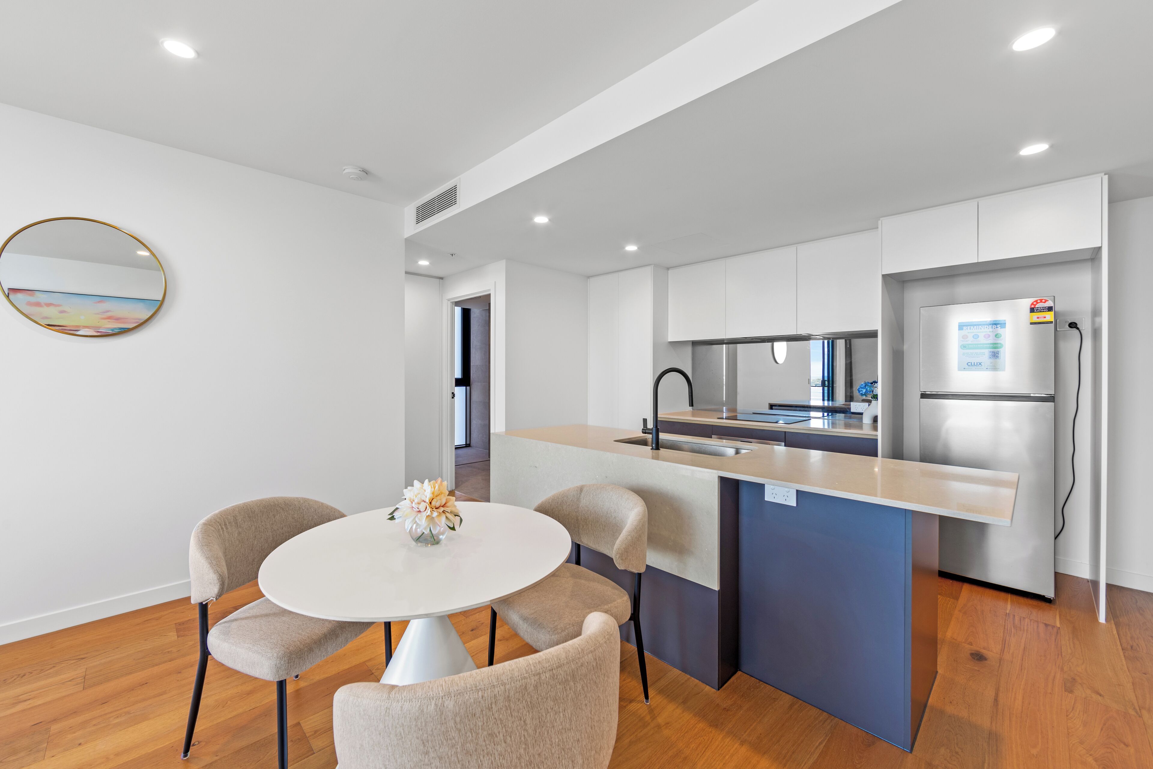 Two Bedroom Two Bathroom Water View Apartment | Private kitchen