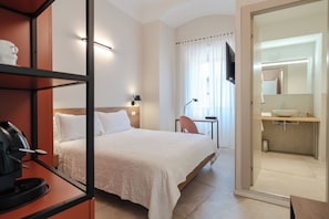 Chambre Standard | Coffre-fort, bureau, espace de travail pour ordinateurs portables