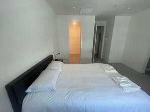 3 bedrooms, WiFi - 3-bedroom house with WiFi and AC in Ontario (Ontario)