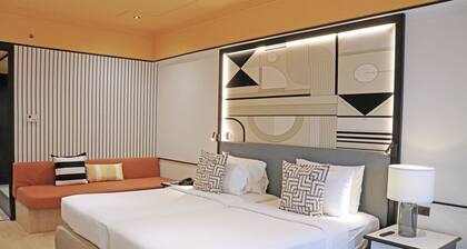 The Quarter Saphan Khwai by UHG