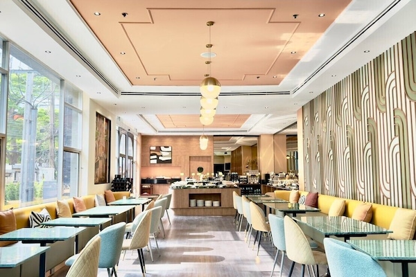 Daily buffet breakfast (THB 350 per person)