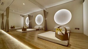 Massages - The Quarter Saphan Khwai by UHG (Bangkok)