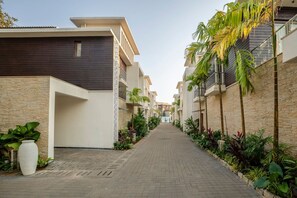 3 bedrooms - Casa Gola by Hireavilla - Stylish 3BR With Private Pool Close to Anjuna Night Market (Anjuna)