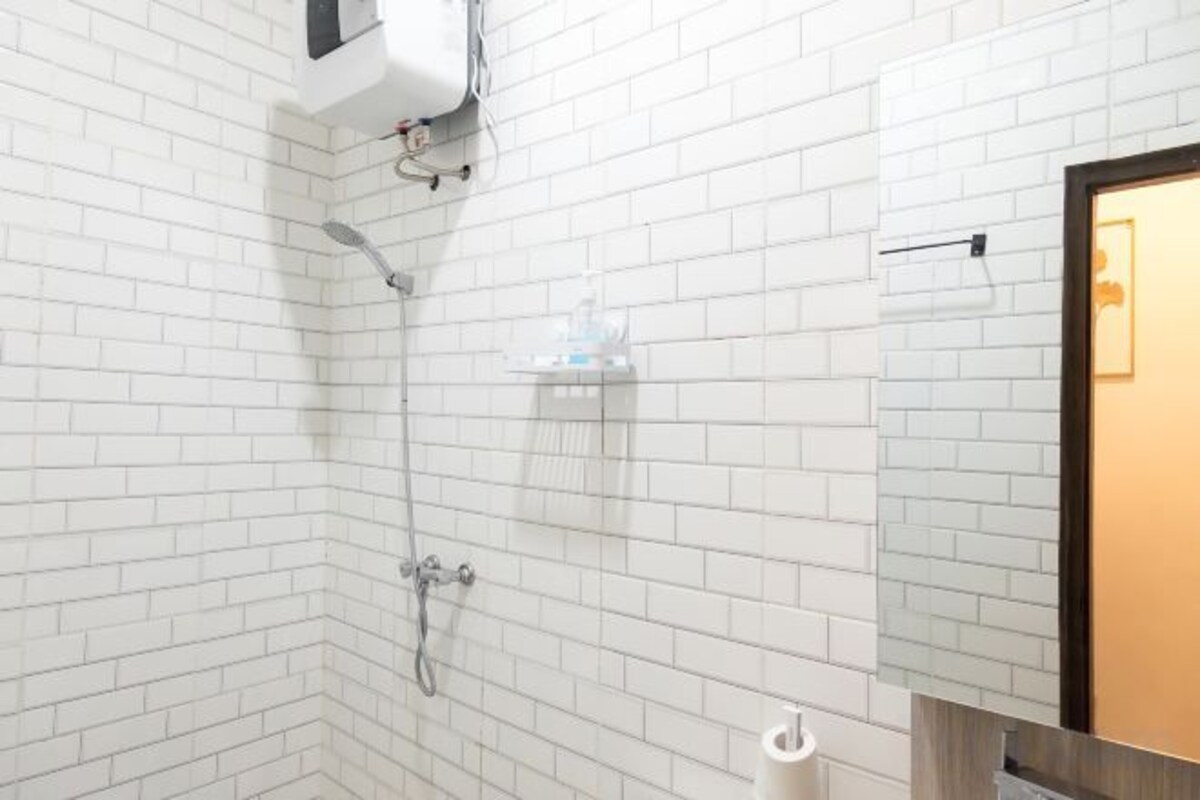 Baño | Regadera, bidet, toallas