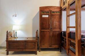 2 Schlafzimmer, Schreibtisch, kostenloses WLAN, Bettwäsche