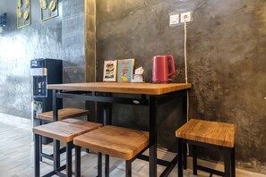 Dining room - Jasmine Villa by TwoSpaces Jimbaran (Jimbaran)