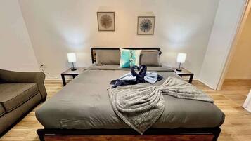 3 bedrooms, iron/ironing board, travel crib, WiFi