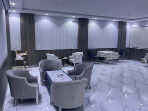 Reception - فندق أجنحه البيداء فرع 2 (Madinah)