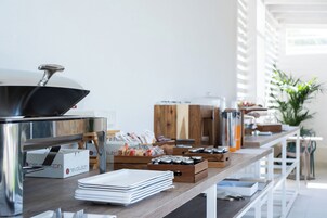 Desayuno continental incluido todos los días 