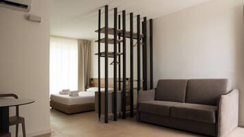 1 dormitorio, minibar, caja fuerte