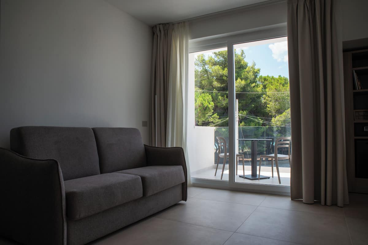 Suite panoramica | 1 camera, minibar, una cassaforte in camera, postazione laptop