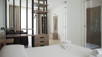 1 habitación, minibar y caja de seguridad en la habitación