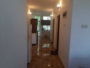 Interni
