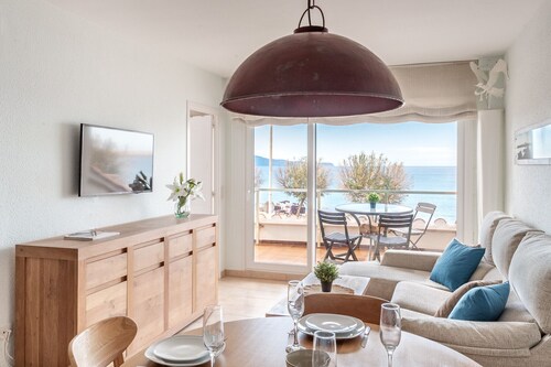 Apartamento Kandinsky con vista al mar