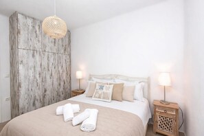 5 soverom, reiseseng for barn, wi-fi (inkludert) og sengetøy