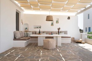 Property grounds - Villa Rocabella – Just 100m from Glyfada Beach (Naxos)