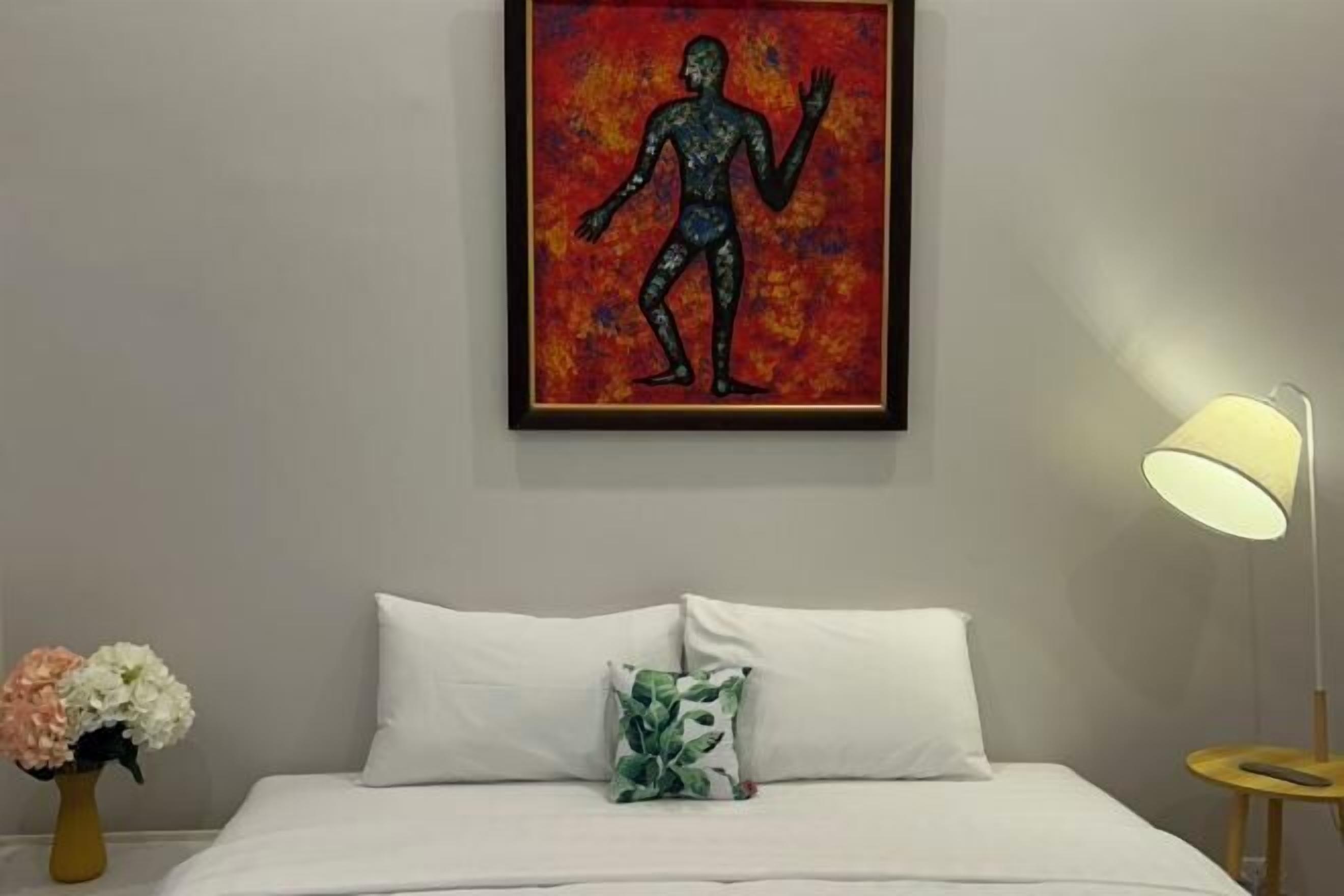 Premium bedding, down comforters, individually furnished, desk