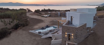 Villa Andalusia - Four Bedroom Villa, Sleeps 9