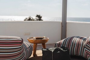 Property grounds - Villa Amy , Agios Prokopios Beach Front (Naxos)