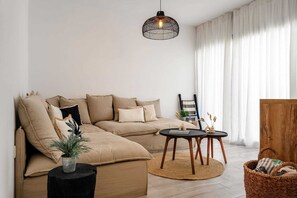 TV - Maison Solea , Plaka Area Naxos (Naxos)