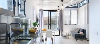 Villa Cubo, Lava y Volcán