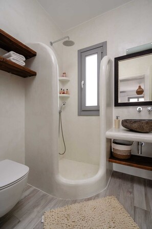 Hair dryer, towels