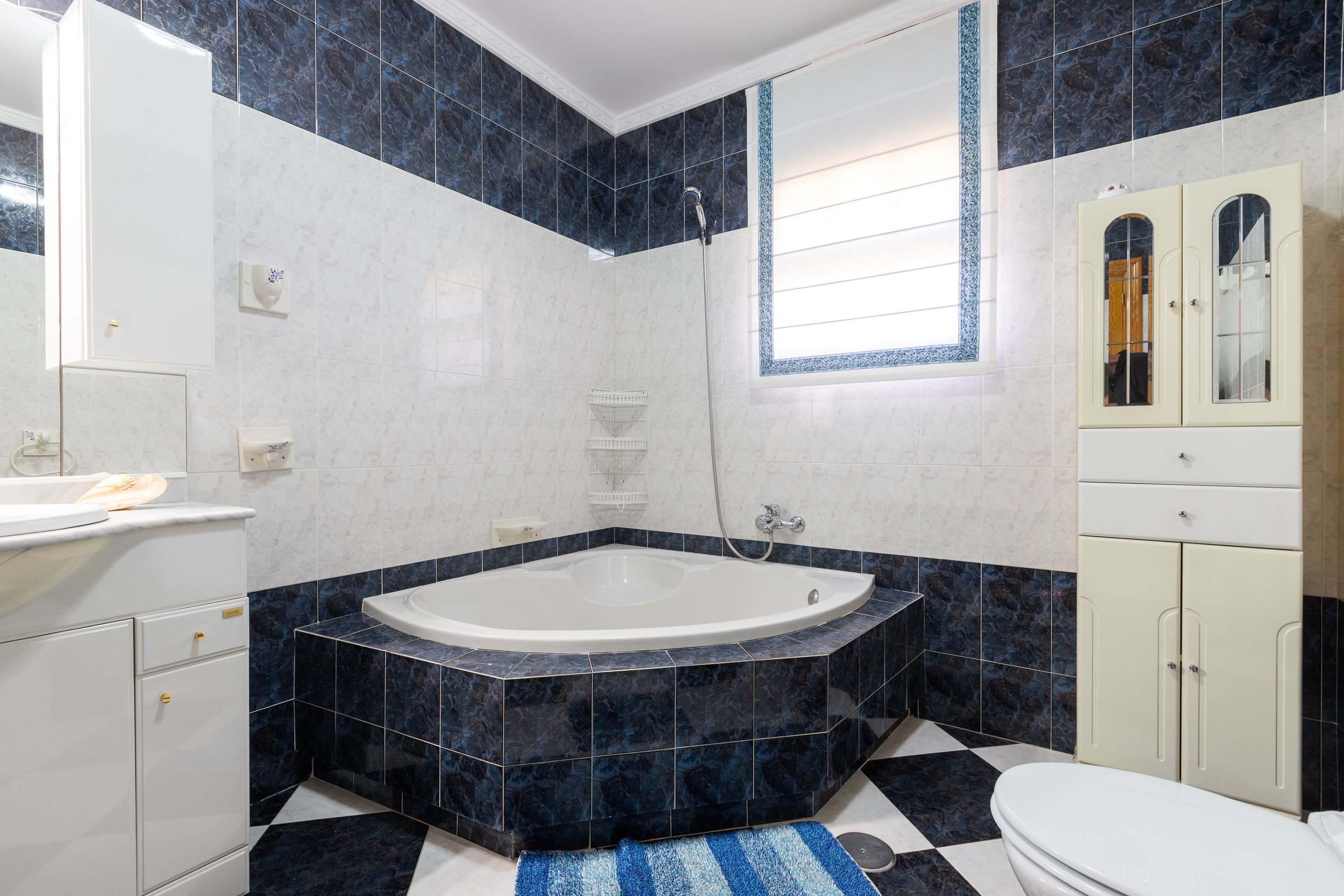 Villa | Bathroom