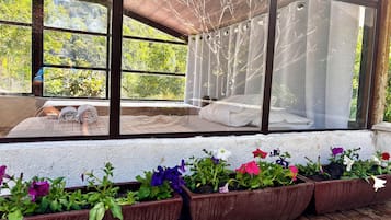3 habitaciones, tabla de planchar con plancha, wifi y ropa de cama