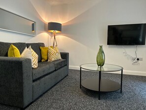 Smart TV - 21 Linen Loft - 1 bed Apt (Fife)